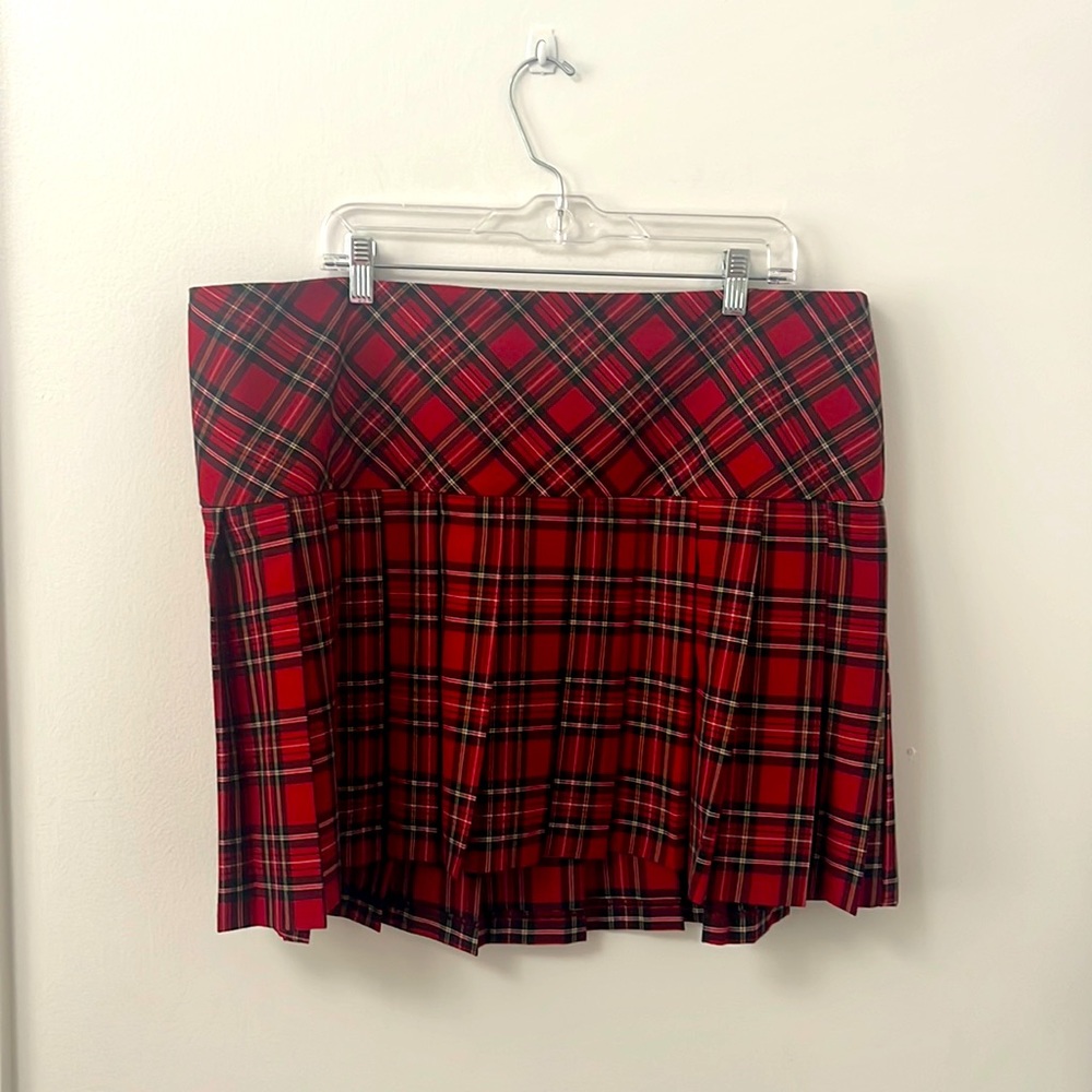 Torrid red tartan plaid pleated miniskirt